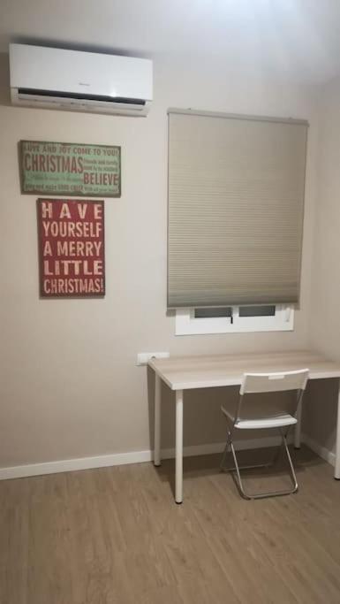 Apartamento Cuarzo Sevilla Bagian luar foto