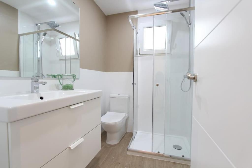 Apartamento Cuarzo Sevilla Bagian luar foto